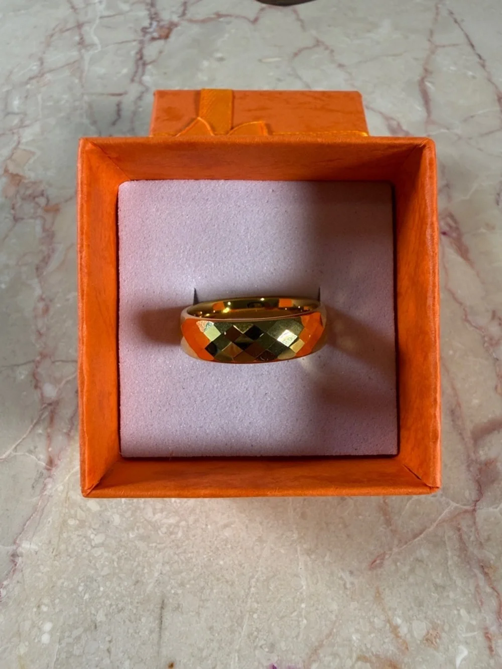 Tungsten shiny faceted